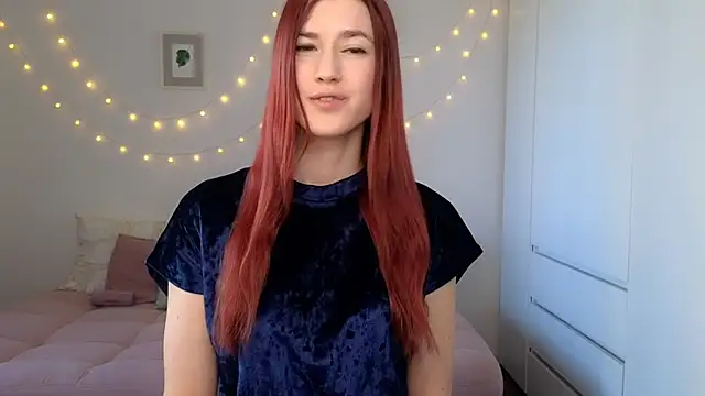 AliciaNewell online show from April 30, 5:12 am