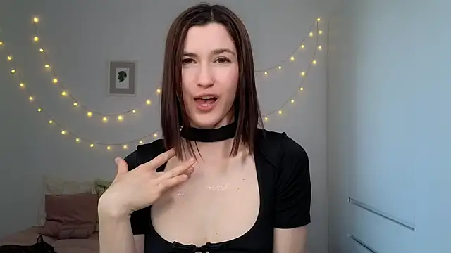 AliciaNewell online show from June 8, 12:06 pm