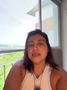 MrsFoucher online show from November 10, 9:43 pm