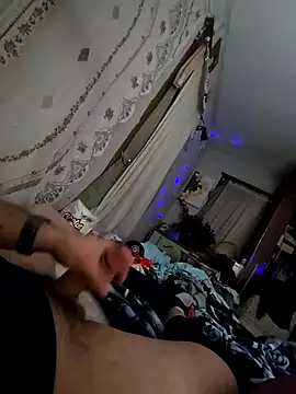 sweetkitty111 online show from December 21, 8:29 am