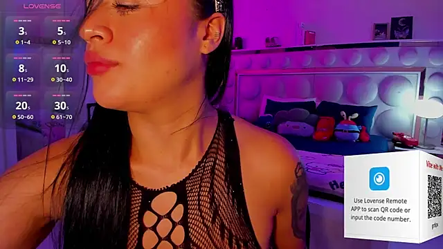 lucianaroy online show from July 3, 8:37 pm
