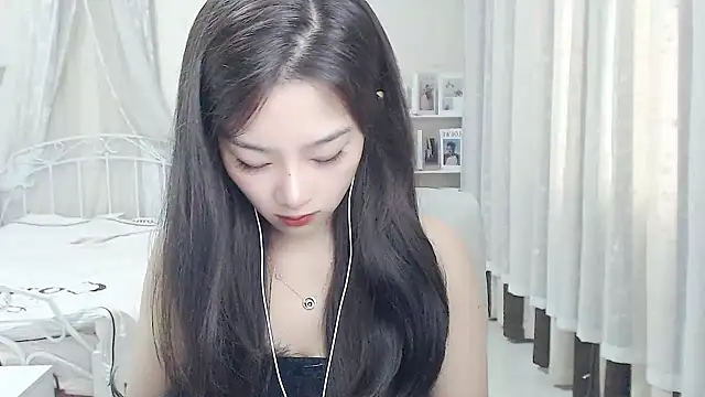 Jenny-Z online show from June 25, 3:28 am