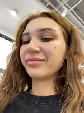 QuitieLia online show from June 27, 8:26 am