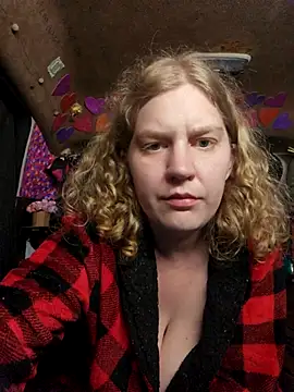 Evalain shadow online show from February 3, 7:46 am