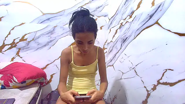 luciana daza online show from June 6, 2:07 am