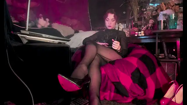 astarrot online show from November 6, 7:53 pm