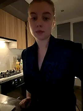 Snapshot of freiiaflower chatting on October 27, 9:53 pm freiiaflower online show from October 27, 9:53 pm