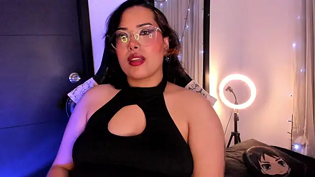 willow poisson online show from July 1, 6:18 pm