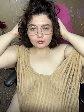DenisHailey online show from May 5, 6:11 pm