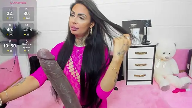DeniSalome online show from August 3, 9:04 am