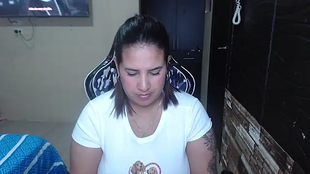 KathyHardcore69 online show from August 1, 2:57 am