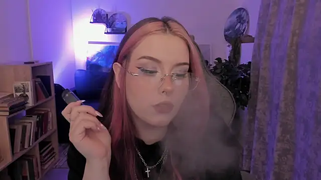 CoralineKeyns online show from July 23, 5:26 am
