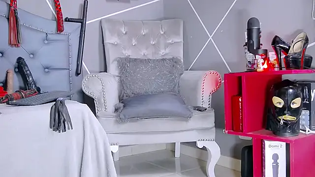 Evangeline online show from September 16, 8:17 pm