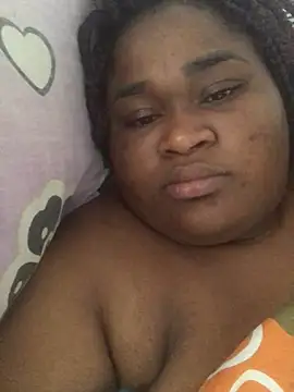 hugexboobs69 online show from April 29, 6:46 pm