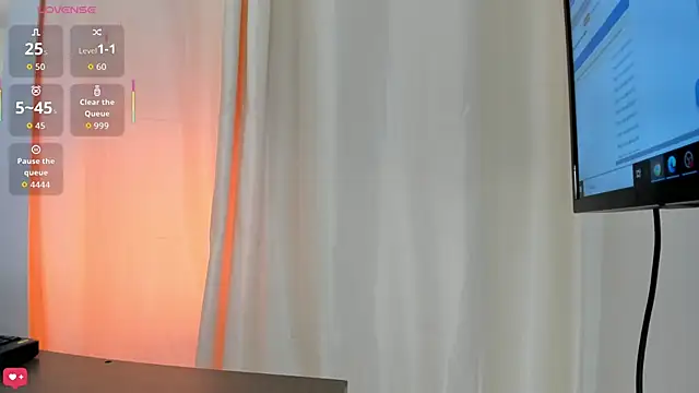 Sally Azmani  online show from November 29, 12:31 pm