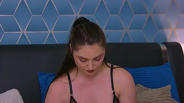 KassieWeins online show from June 5, 8:48 pm