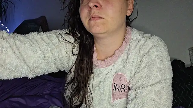 Cyndee Winter online show from November 3, 7:51 pm