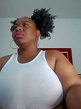 Breisy bigboobs online show from January 11, 7:30 pm