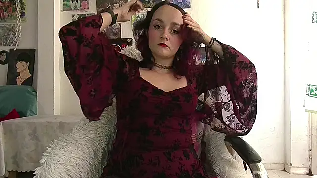 kitty22  online show from April 29, 5:30 pm