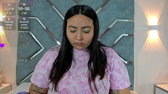 LucciaPorter online show from July 7, 1:58 pm