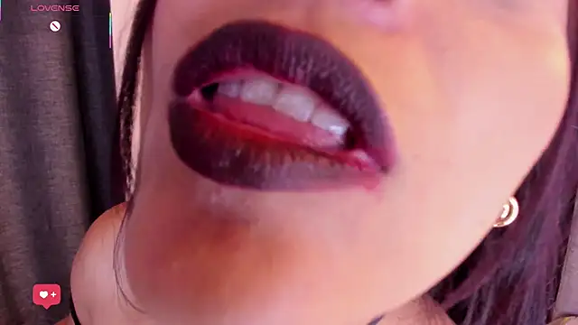 katrina kaif x online show from October 31, 8:02 pm