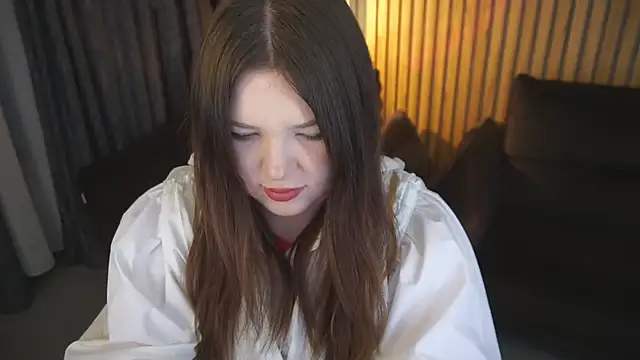 RosieMoons online show from November 26, 8:43 pm