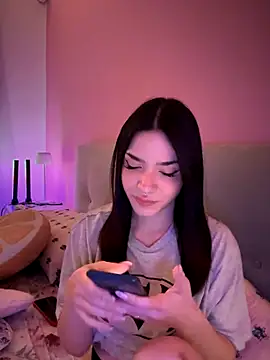 ShannonShanny online show from September 25, 7:01 pm