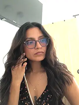 Gia Mazzon online show from June 11, 8:38 pm