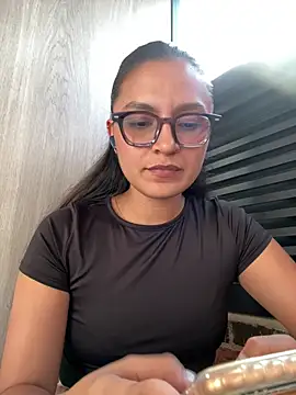 Gia Mazzon online show from July 29, 8:53 pm