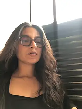 Gia Mazzon online show from August 3, 5:29 pm
