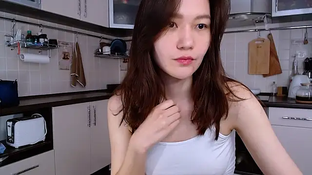 Kelly Yon online show from March 19, 6:29 am