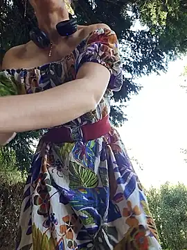 Exhibitionsplit online show from October 22, 11:04 am