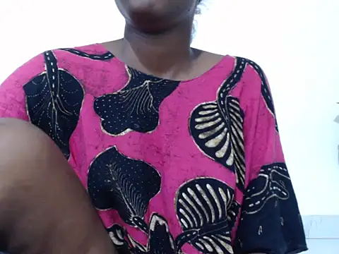 black   ghodess online show from November 5, 7:41 pm