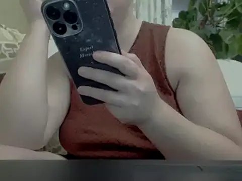 whiteFlower online show from February 21, 7:47 pm