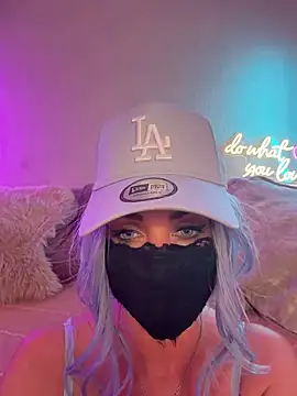 xxbabyxgiiirlxx online show from July 4, 10:44 am
