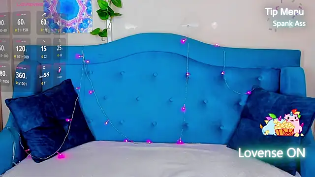 MilliStrii online show from November 19, 1:49 am