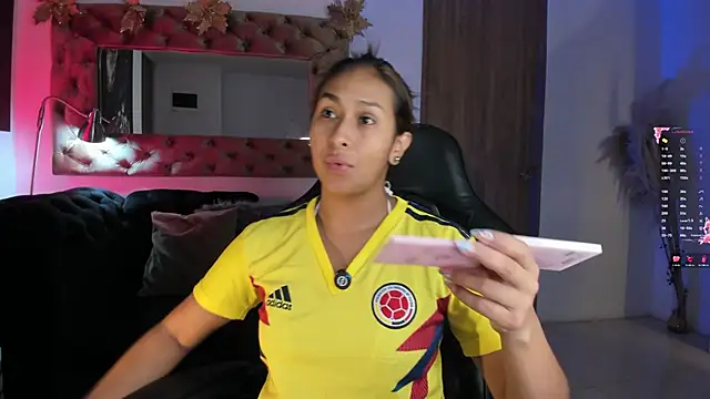 AmelyaMann online show from June 11, 12:57 pm