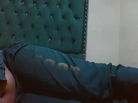 Sexy Riri online show from June 14, 12:16 pm