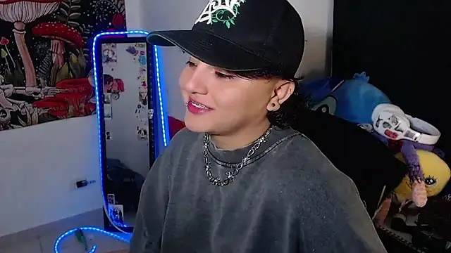 isabeautyx19 online show from July 26, 3:03 am