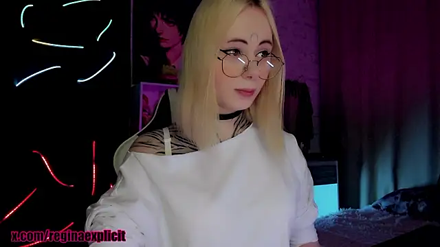 snake  bites online show from February 21, 9:48 pm