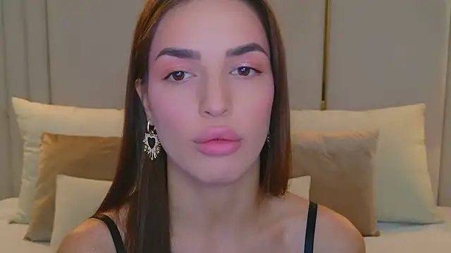 BellaHalles online show from December 5, 5:40 am