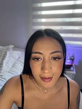 keilelewis online show from May 21, 5:33 pm