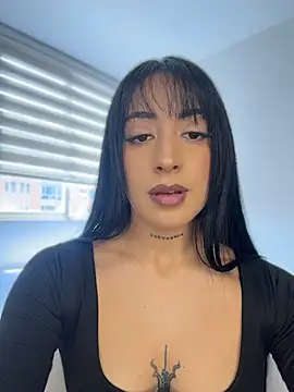 keilelewis online show from July 26, 7:21 pm