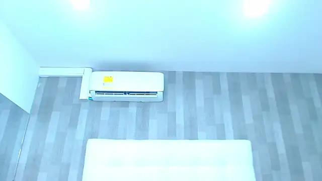 LeahMillerr online show from February 12, 1:13 pm