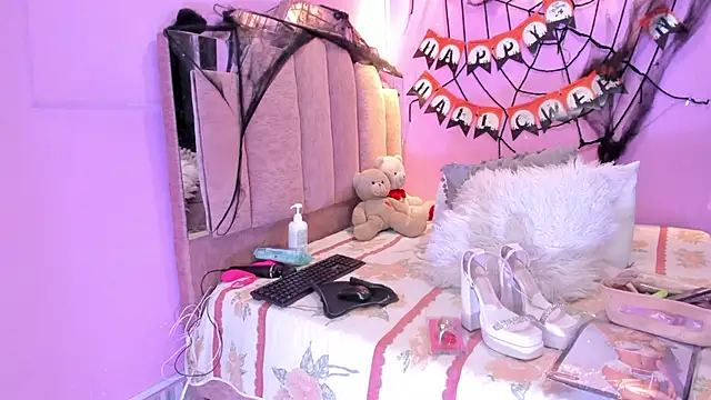 LoveQueen2 online show from October 22, 11:59 am