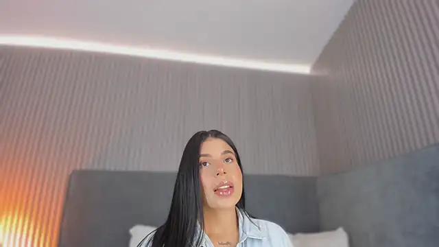 emelie 89 online show from January 14, 12:43 pm