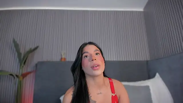 emelie 89 online show from June 17, 12:28 pm