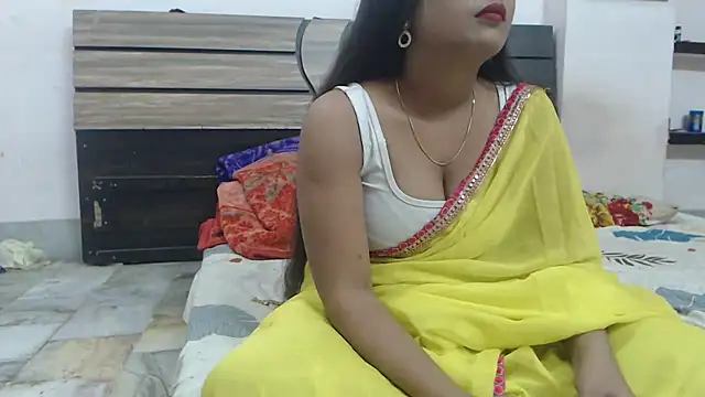 wildbabes online show from November 24, 6:32 pm