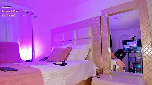 jimerestrep  online show from February 18, 7:07 am