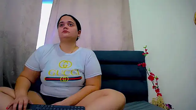 brunnette hot online show from March 7, 11:28 am